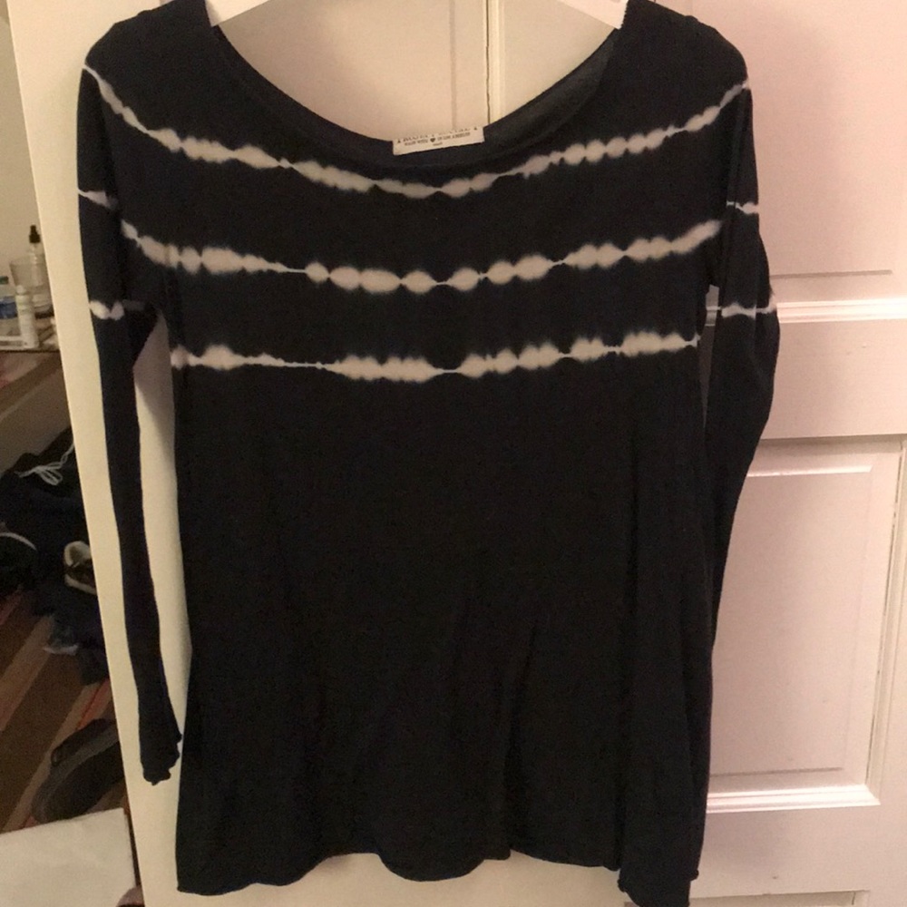 Black tye dye top